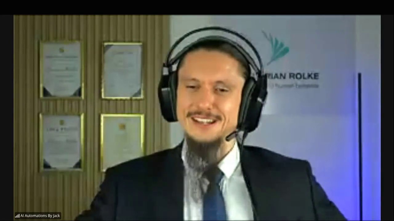 Florian hosting the Apify masterclass introduction, thumbnail from florianrolke.com